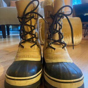 Women's Sorel Caribou Boot - Size 8